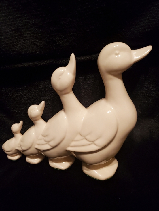 Source Unknown Other - Vintage White Ceramic "Ducks In A Row" Farmhouse Decor